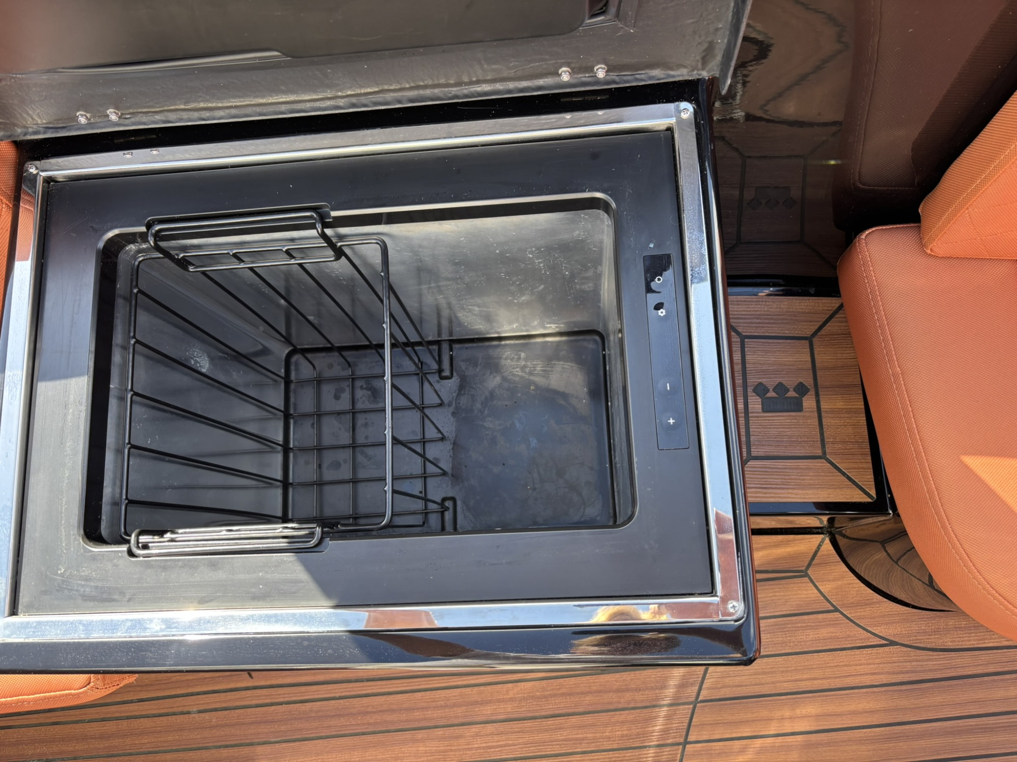 Maxima Boats 650 Flying Lounge met Honda 40 pk bouwjaar 2023 — foto 8 van 11