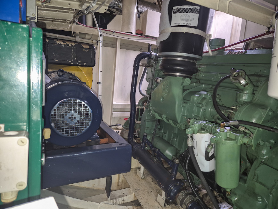 Motorsleepboot Carbon 15.63 met CBB — foto 38 van 48