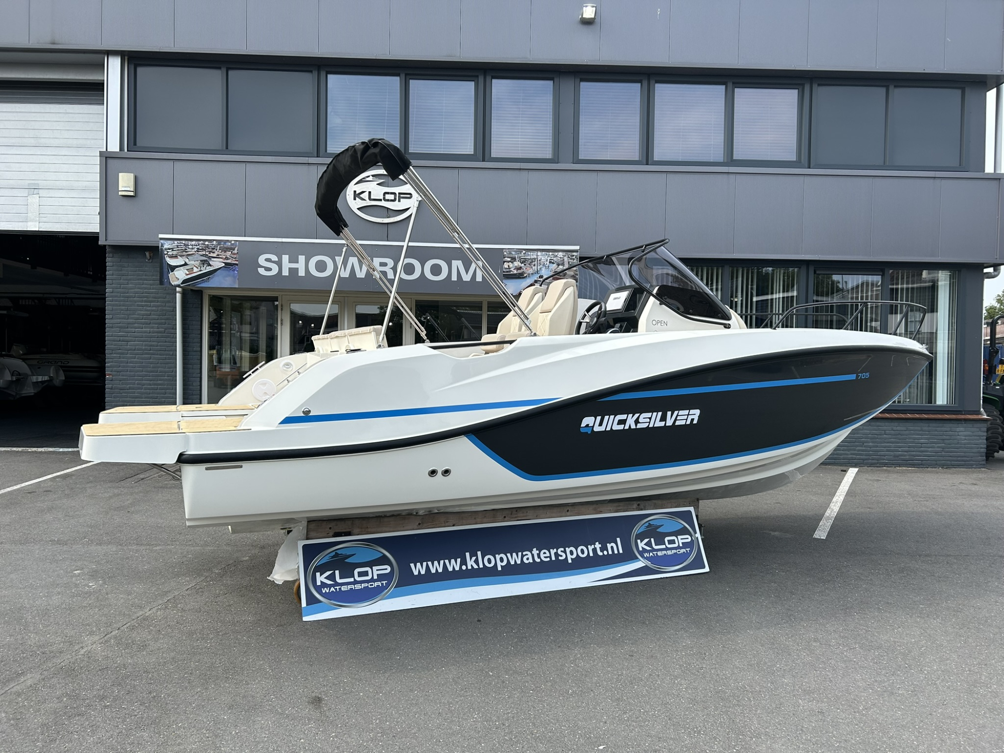 Quicksilver 705 Activ Open met Mercury 225 pk — foto 2 van 13