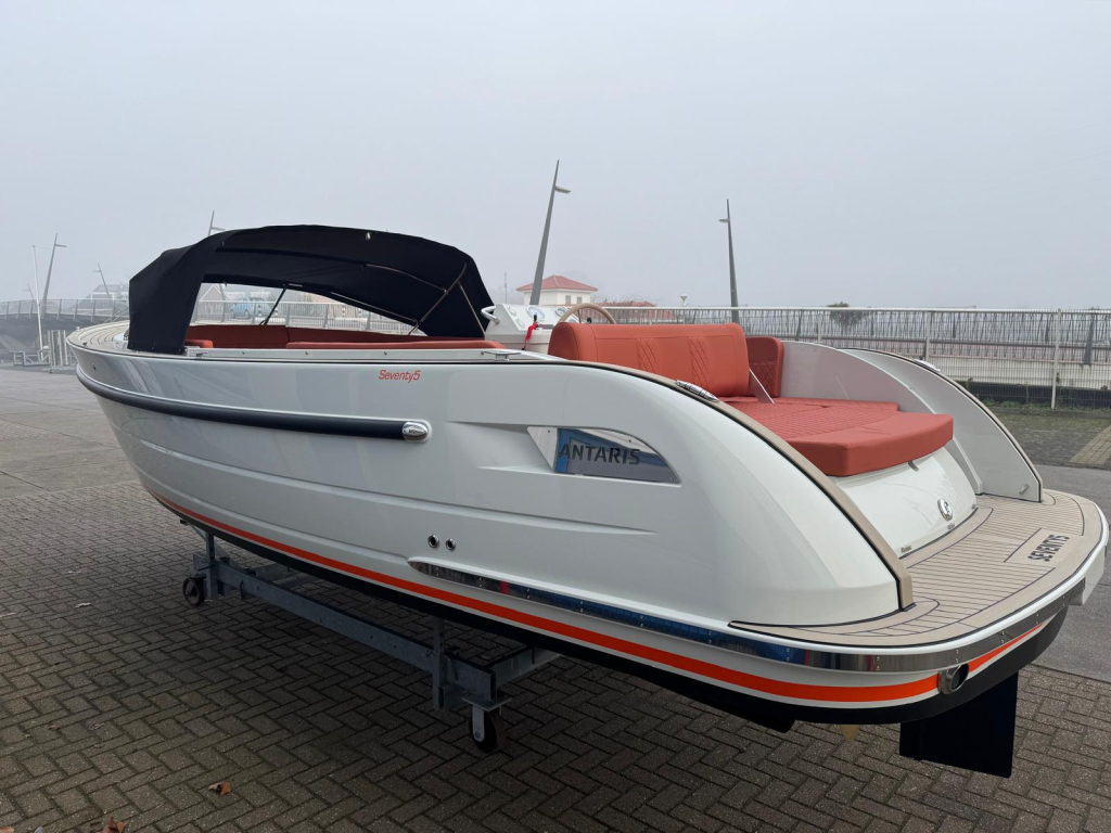 Antaris Seventy5 met Vetus 52 pk — foto 5 van 31