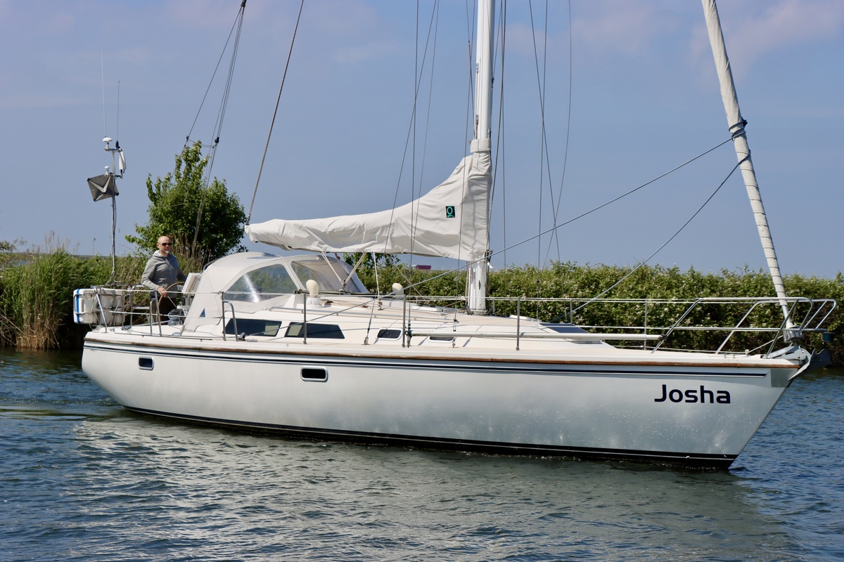 Catalina 36