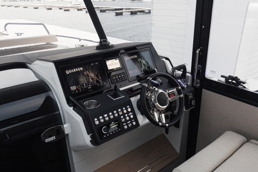 Quarken 35 Cabin + 2xF300 Yamaha — foto 48 van 65