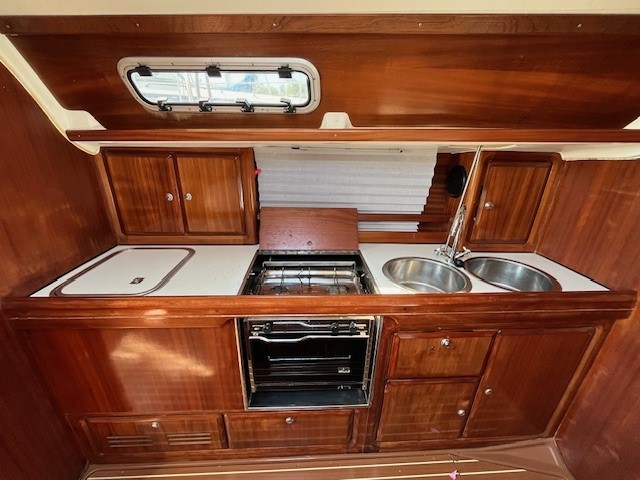 Bavaria 38 — foto 24 van 47