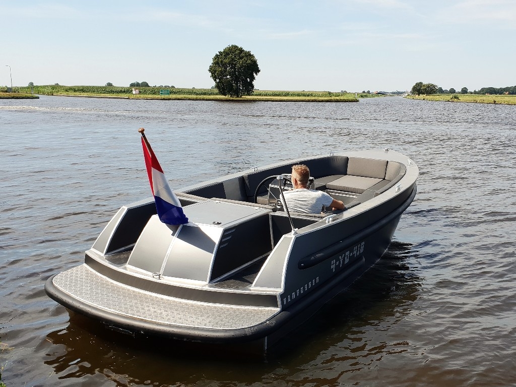 Van Vossen VanVossen Tender 700 (sport) — foto 8 van 16
