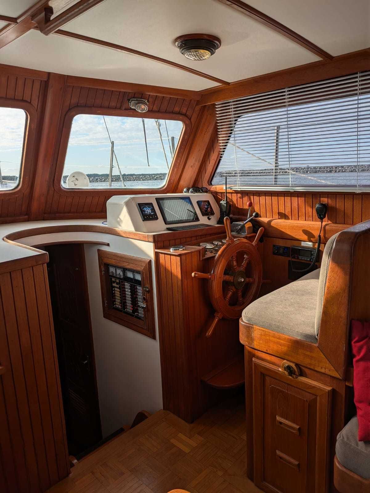 Island Trader 40 — foto 14 van 39