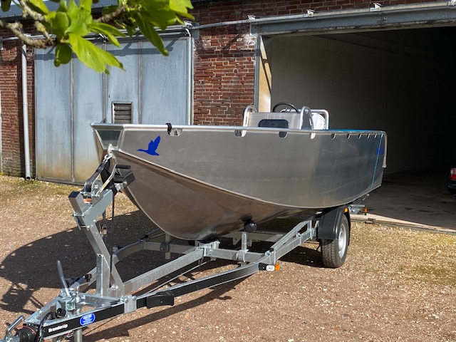 Defender 550