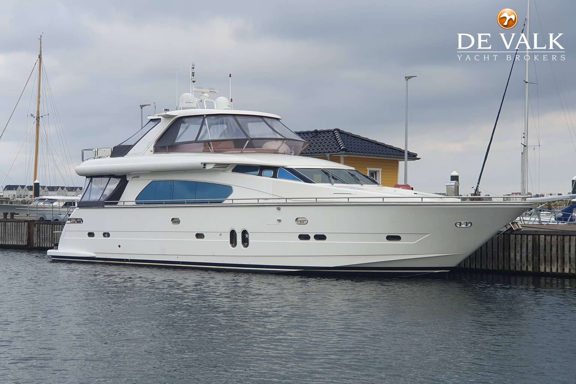 Elegance 72