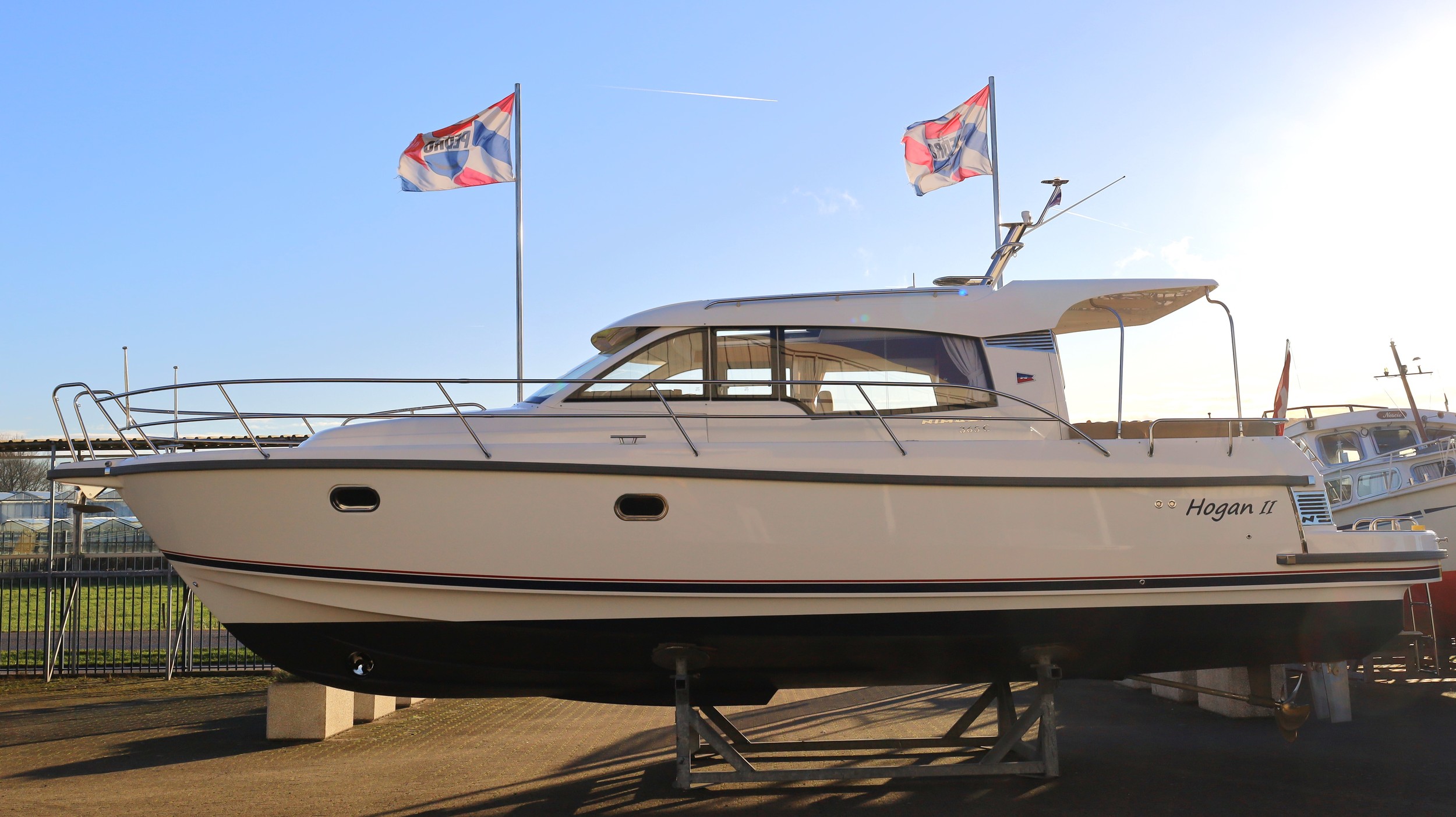 Nimbus 365 Coupe — foto 18 van 51