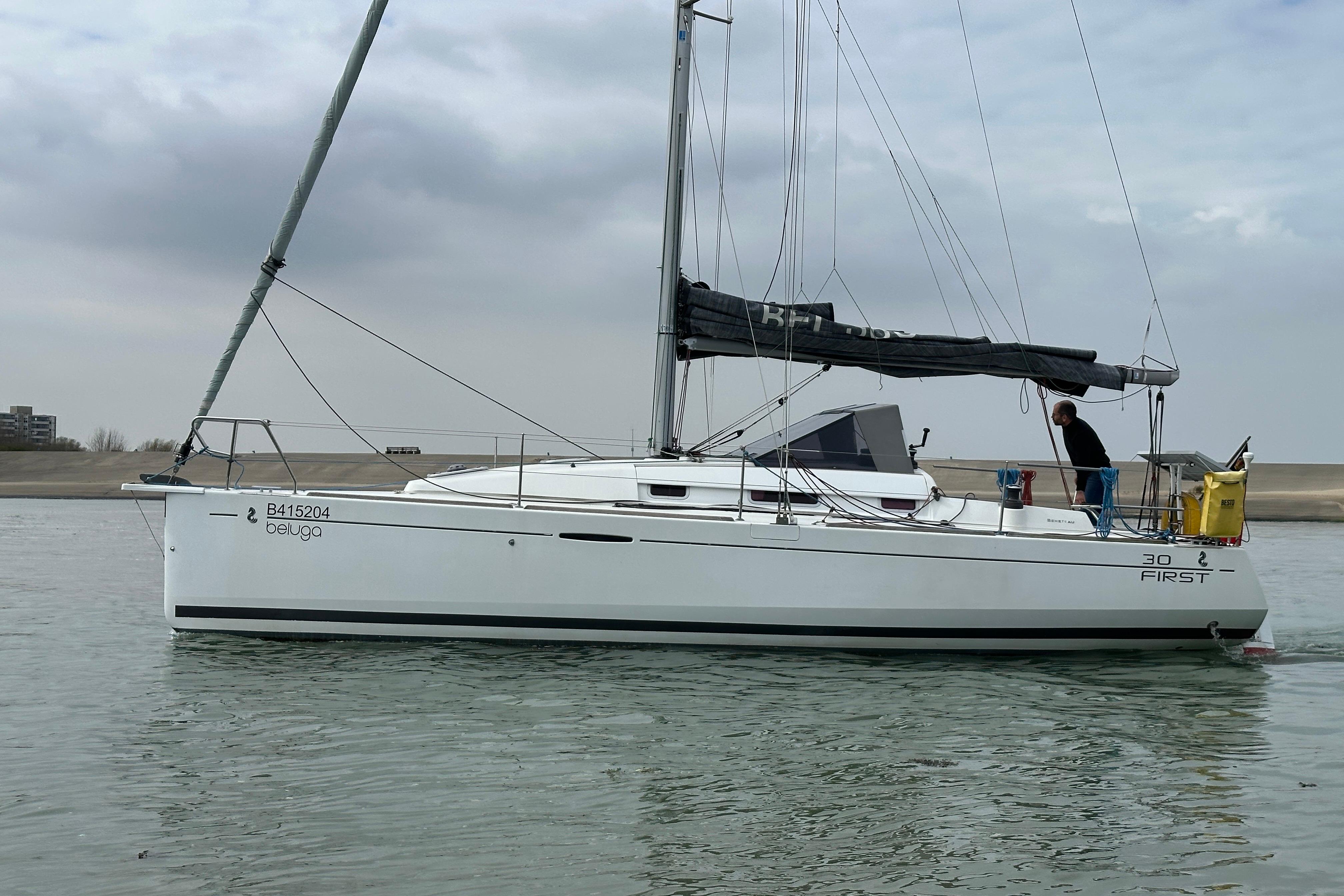 Beneteau First 30 — foto 6 van 11
