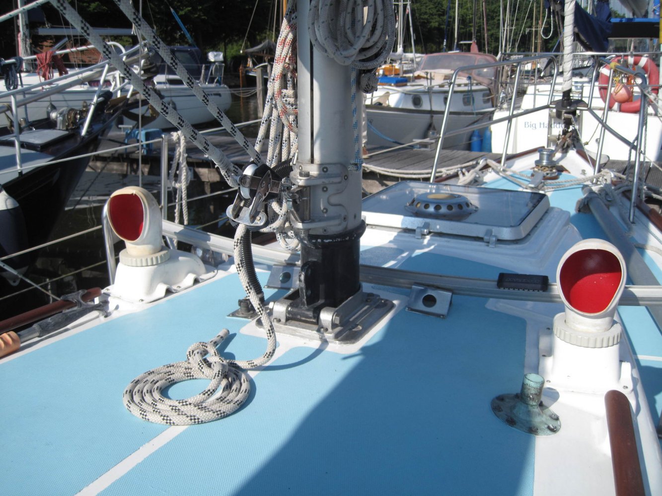 Rustler - Sailing Yacht - GRP (Polyester) - 1969 - € 17.500 — foto 8 van 11