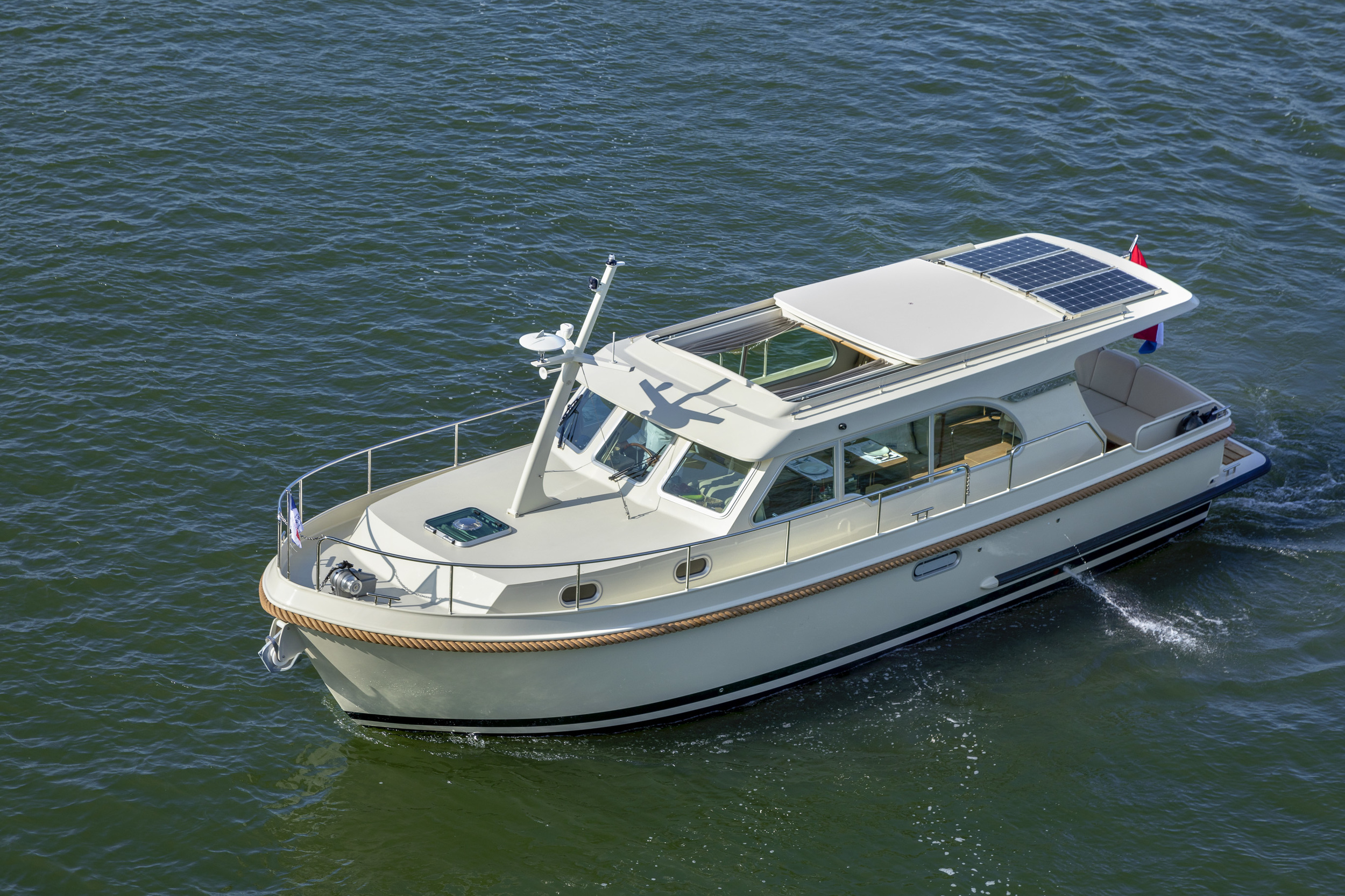Linssen Grand Sturdy 35.0 Sedan INTERO — foto 2 van 34