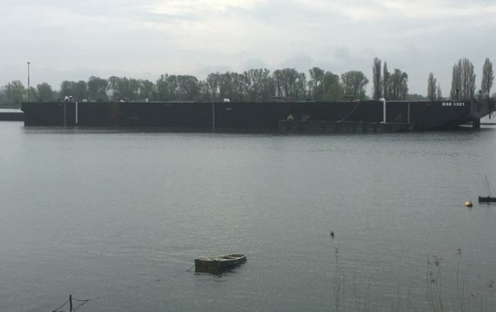 Offshore - Beroepsschip - Staal - {Year} — foto 4 van 5
