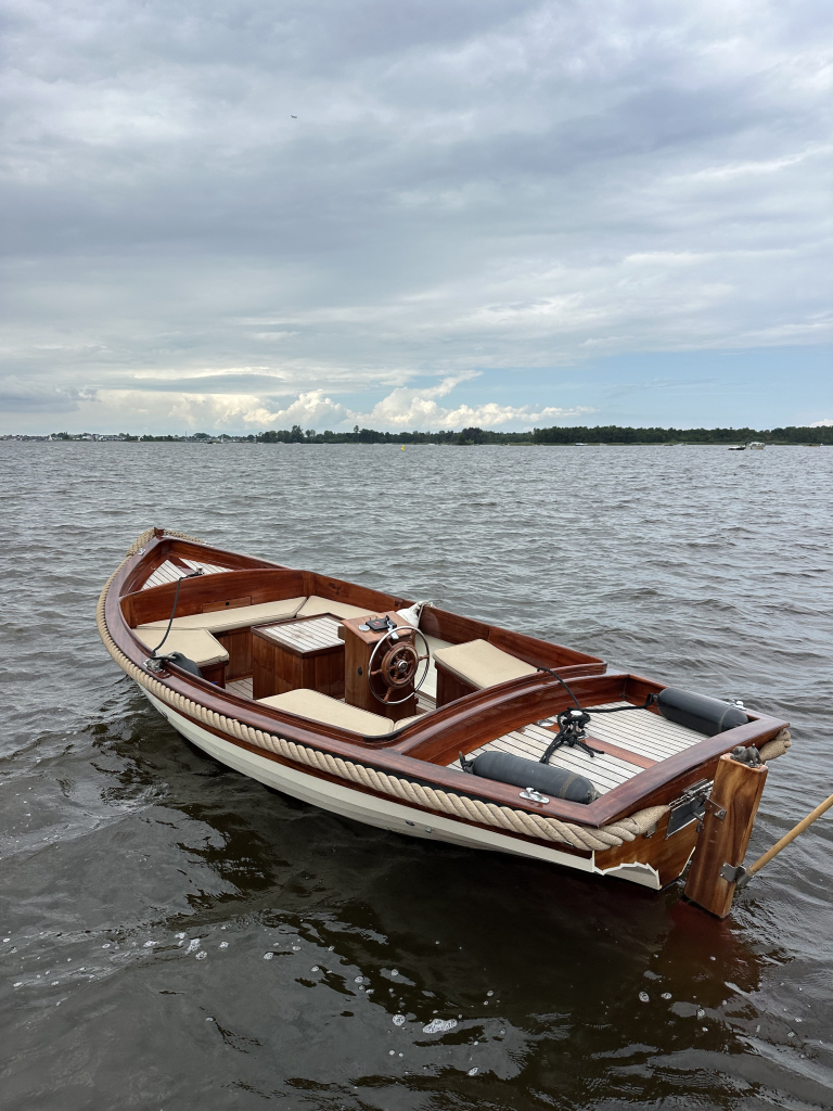 Unieke klassieke Spiegelsloep type ' Kapiteinssloep ' met Vetus inboard diesel — foto 7 van 22