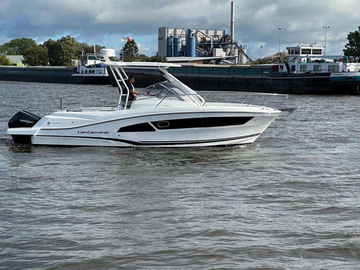 Jeanneau Cap Camarat 9.0 Walk Around with Hard-Top and airconditioning — foto 5 van 37