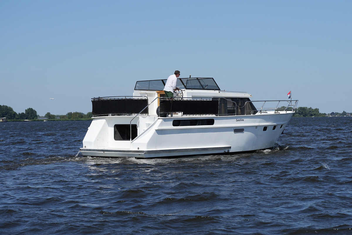Treffer 1300 AK — foto 2 van 39