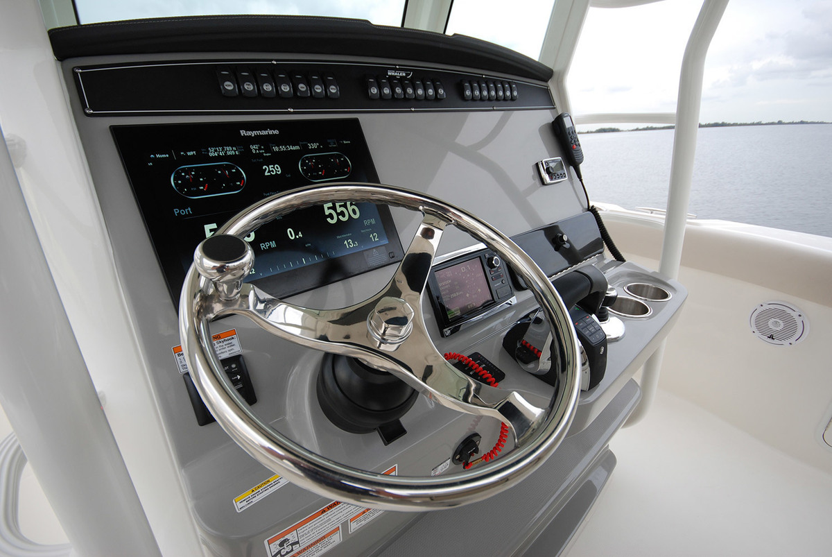 Boston Whaler 330 Outrage — foto 23 van 40