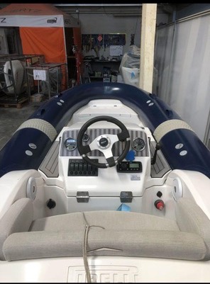 TecnoRib - Pirelli J39 - BluYachting — foto 2 van 6