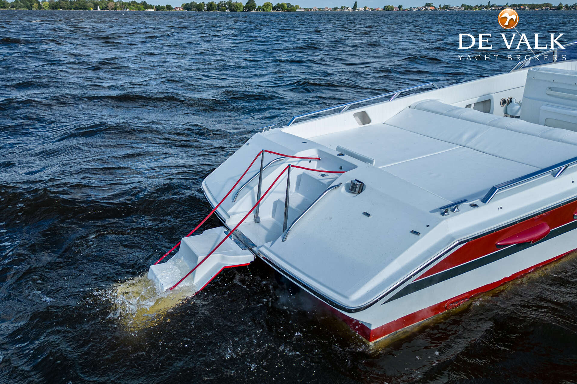 Monte Carlo Yachts Offshorer 30 — foto 19 van 44