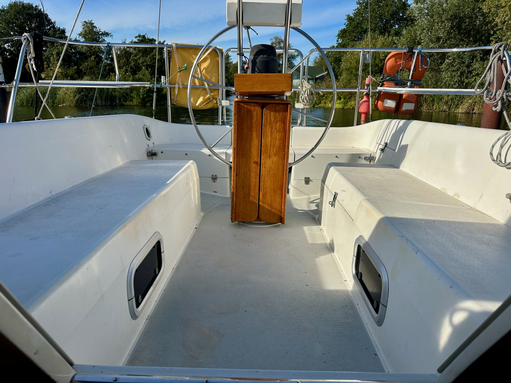 Catalina  320  — foto 5 van 20