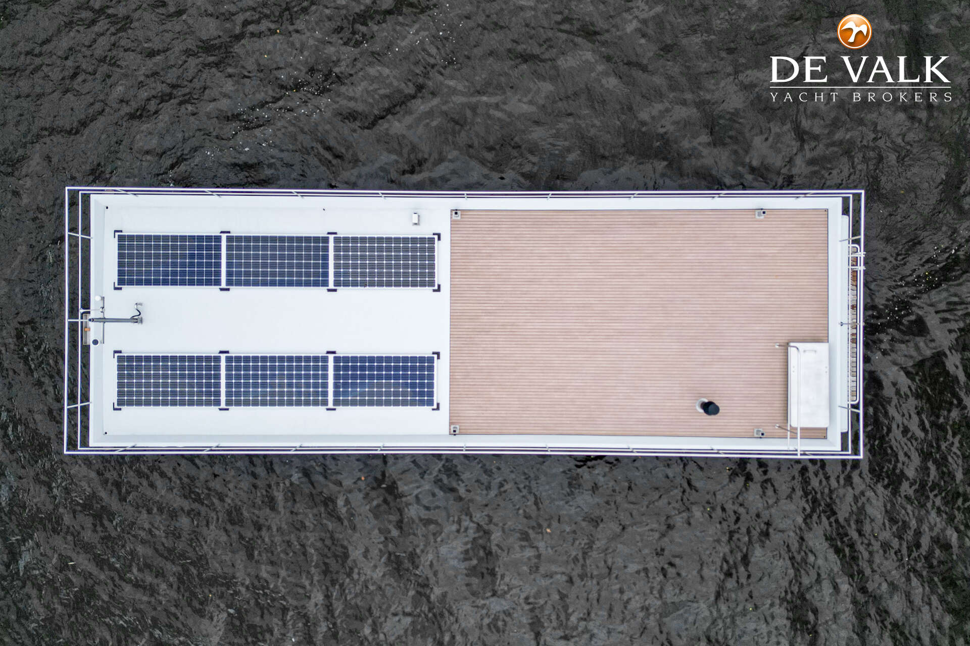 Houseboat Waterloft Luxemotor — foto 18 van 44