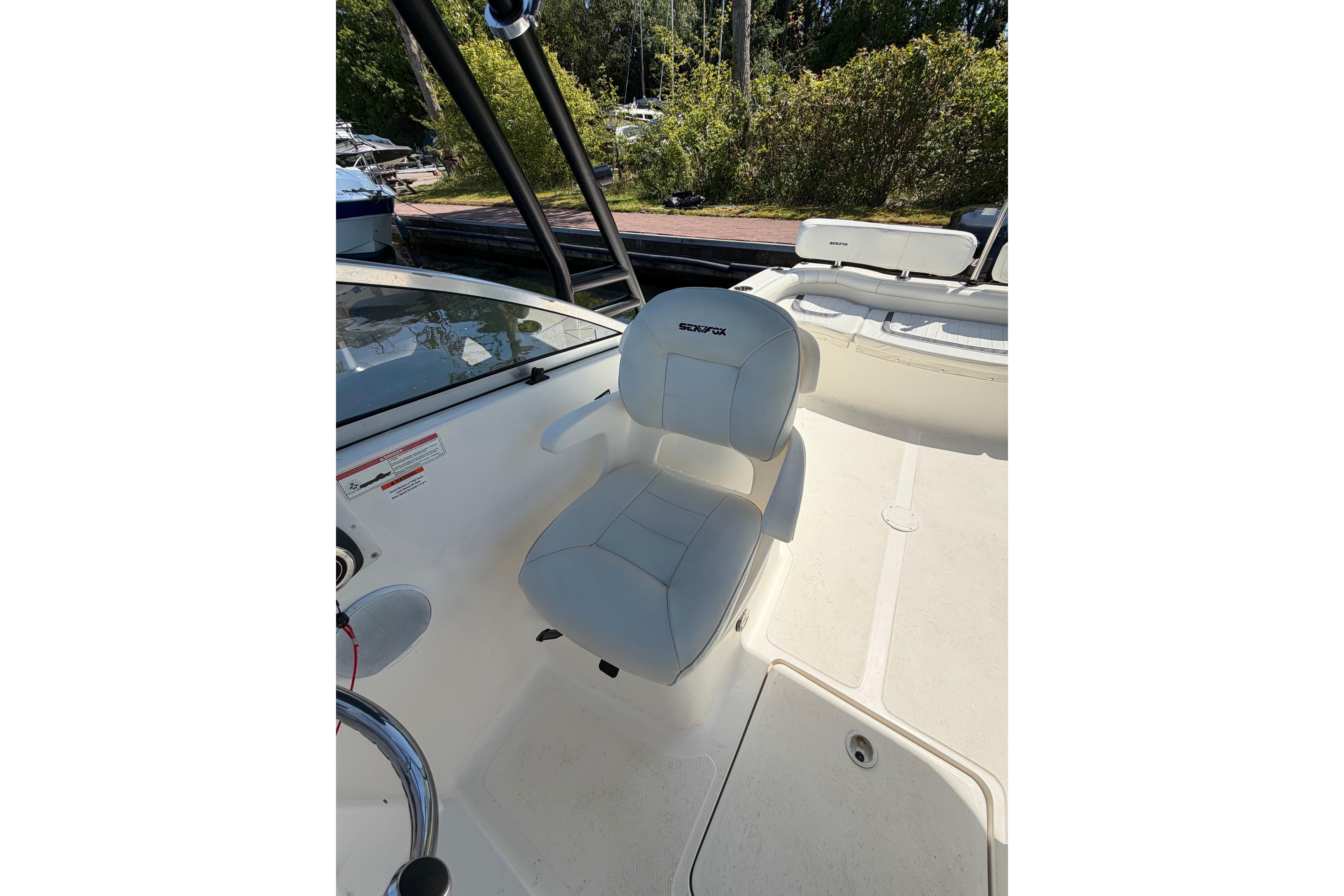 Sea Fox 236 Dual Console — foto 10 van 31