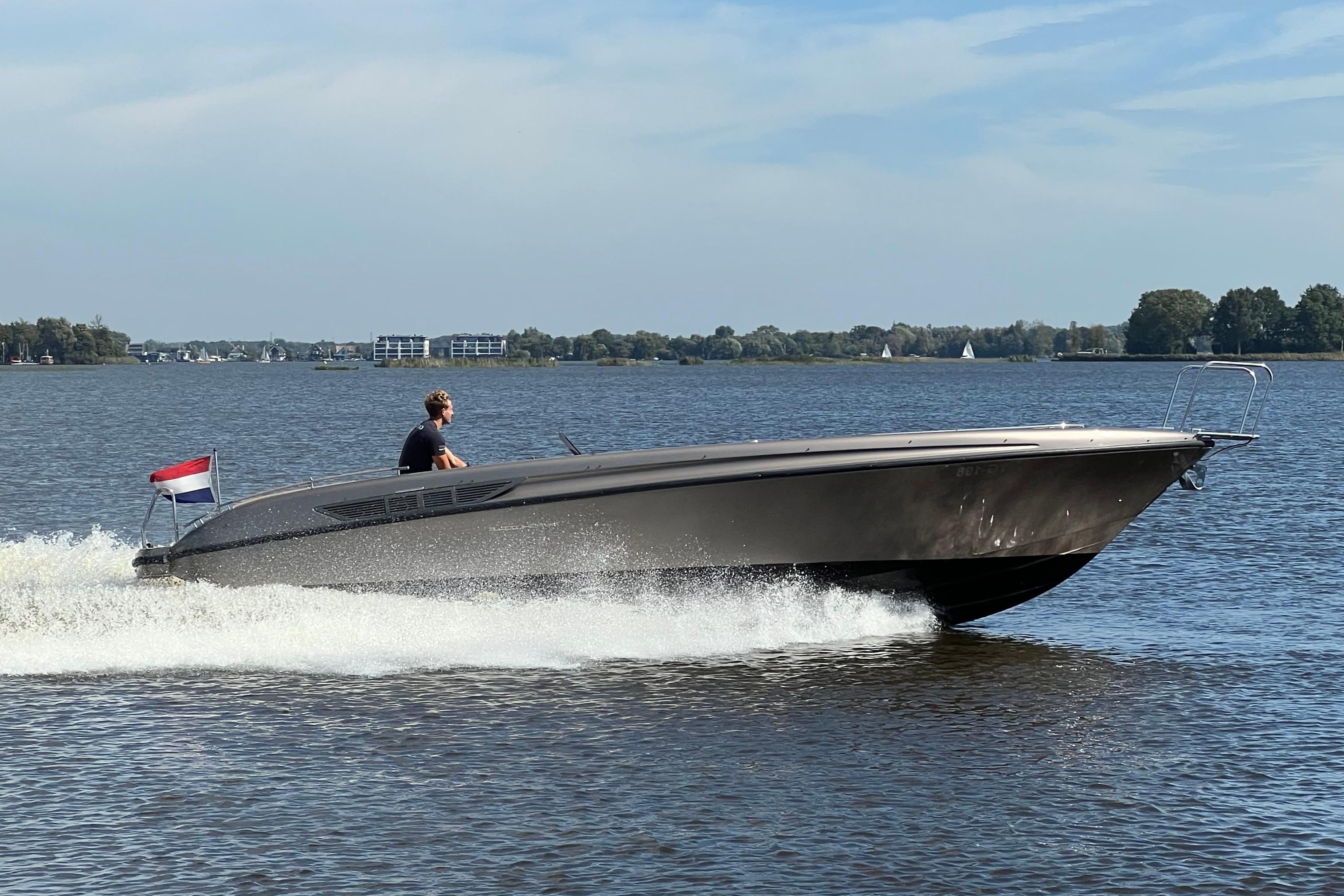 Riva Shuttle — foto 2 van 34