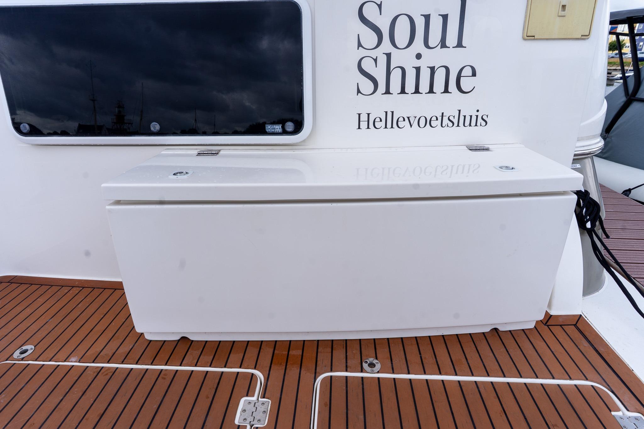 Cruisers Yachts 415 Express Motoryacht — foto 51 van 100