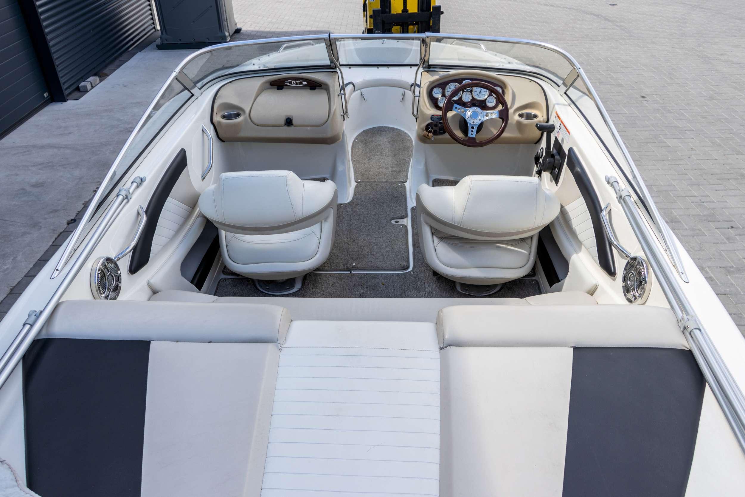 Glastron GT 185 — foto 9 van 29