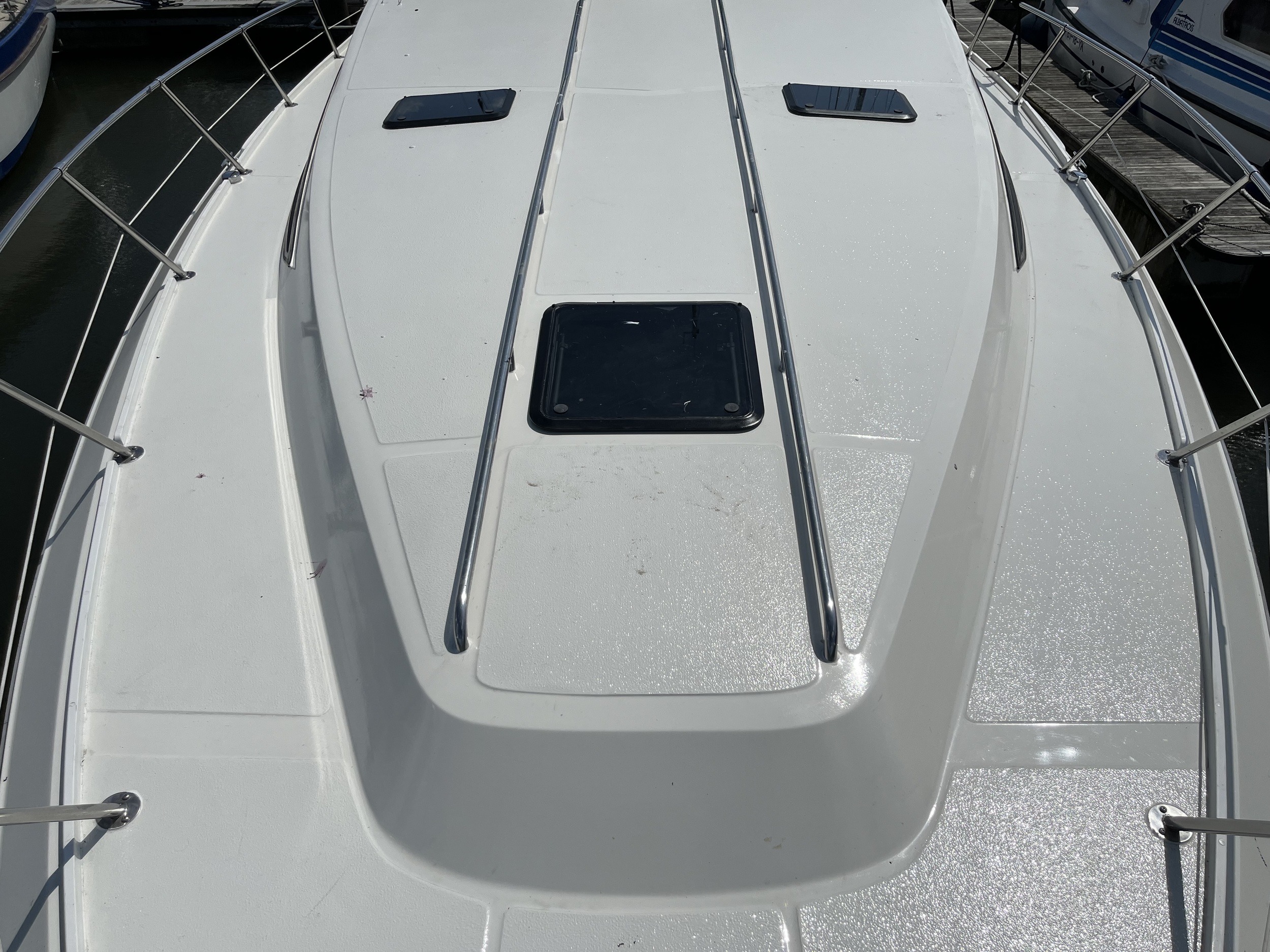 Sea Ray 390 Express Cruiser — foto 41 van 43