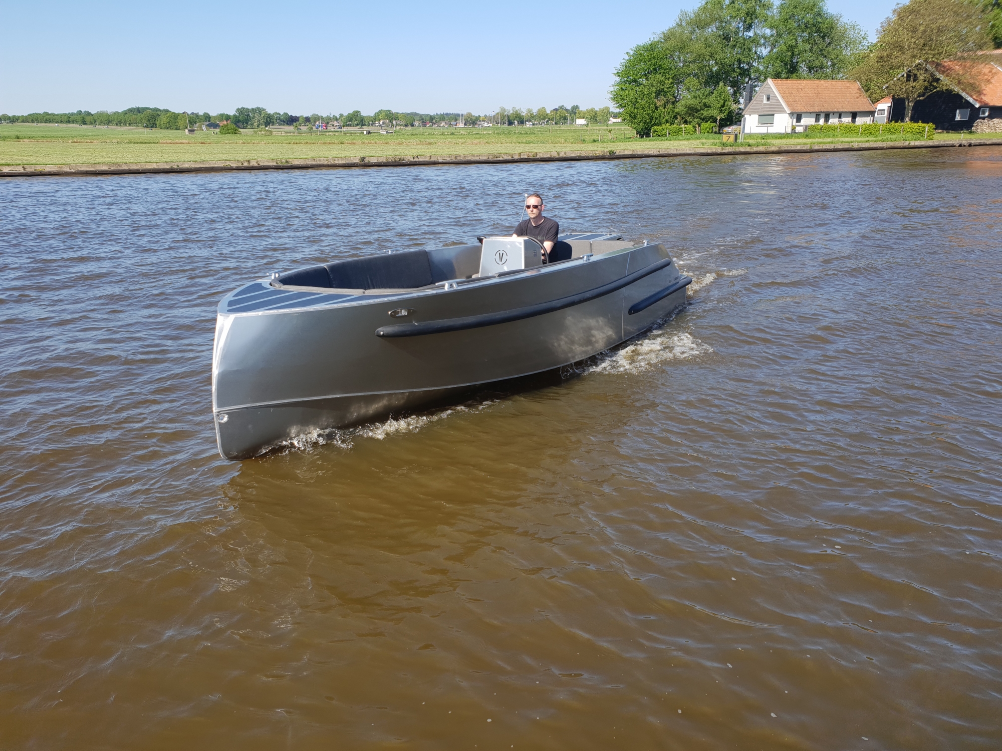 Van Vossen VanVossen Tender 650 (sport) — foto 8 van 15
