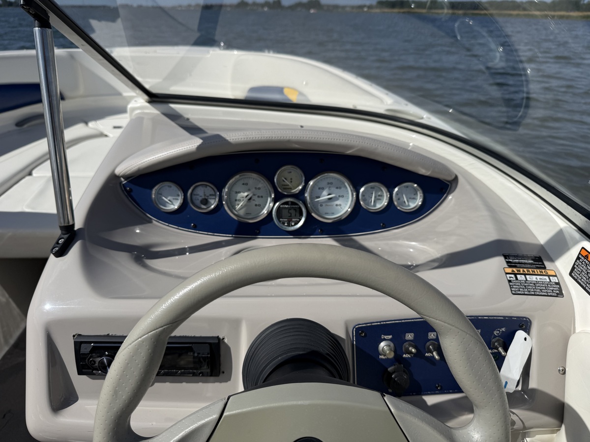 Bayliner 219 SD — foto 44 van 48