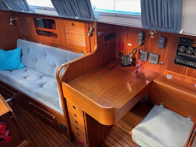 Hallberg-Rassy 31 — foto 38 van 65