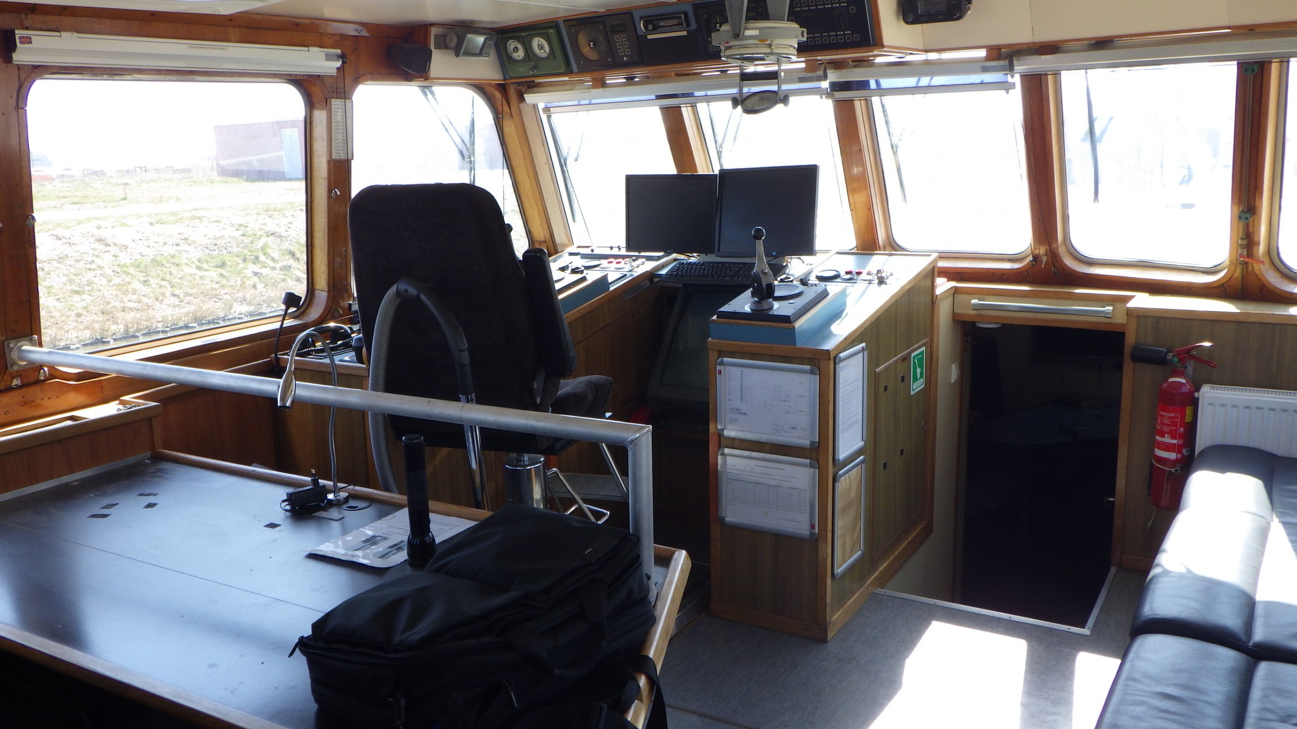 Survey / Crew - Beroepsschip - Staal - 1961 — foto 11 van 11