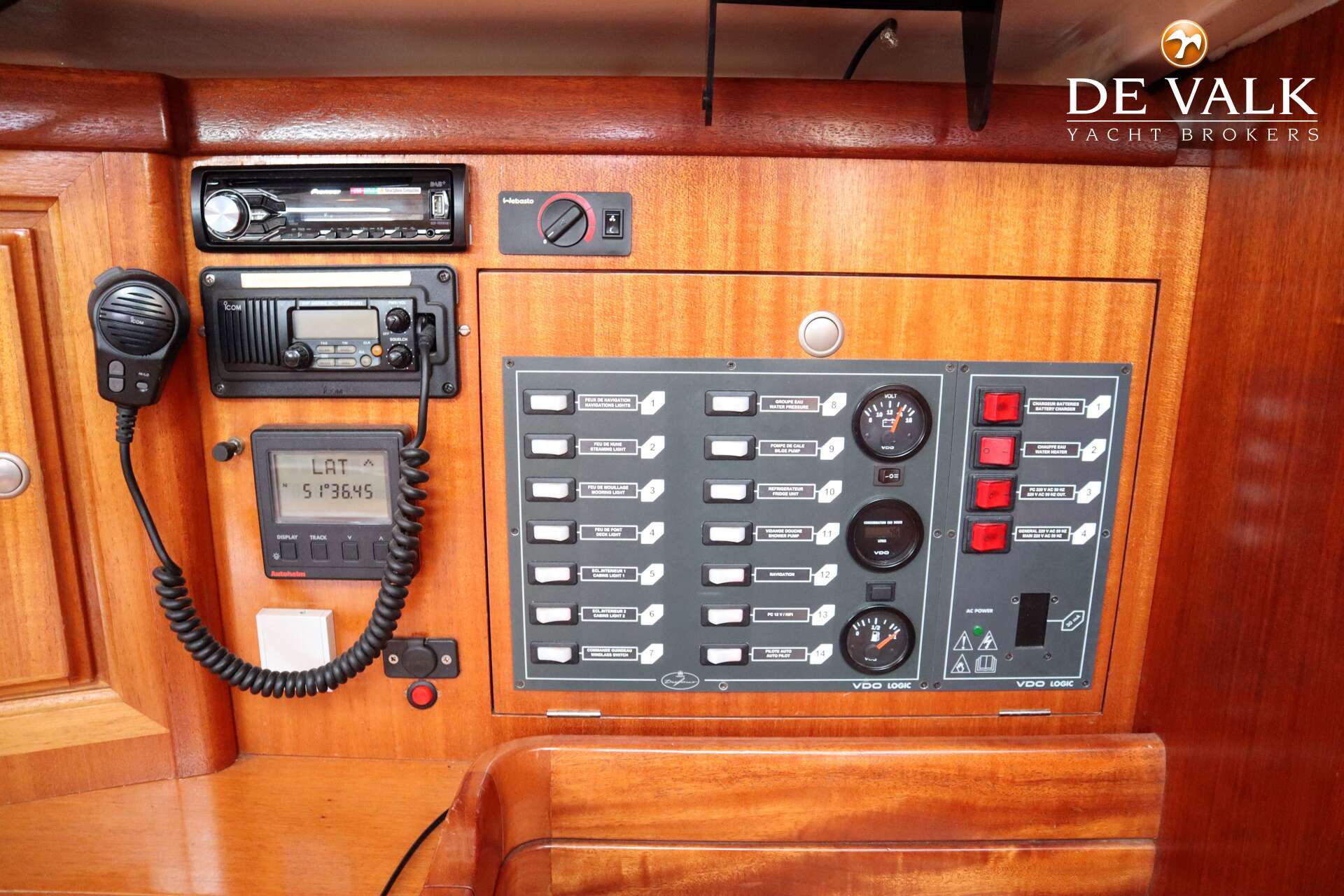 Dufour 35 Classic — foto 23 van 38