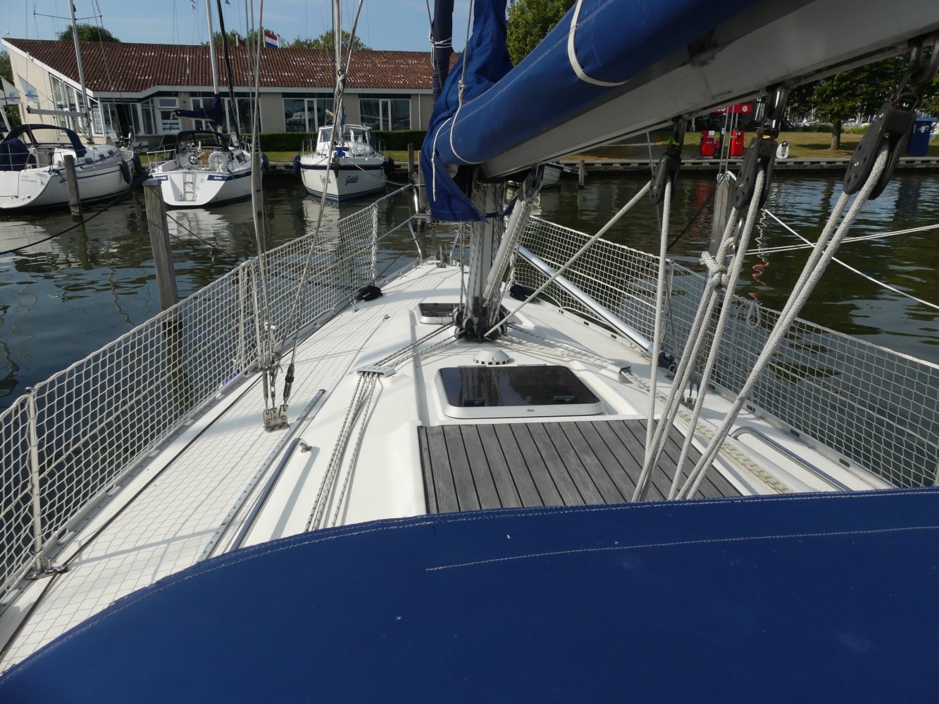 Bavaria - Sailing Yacht - GRP (Polyester) - 1992 - € 39.500 — foto 10 van 11