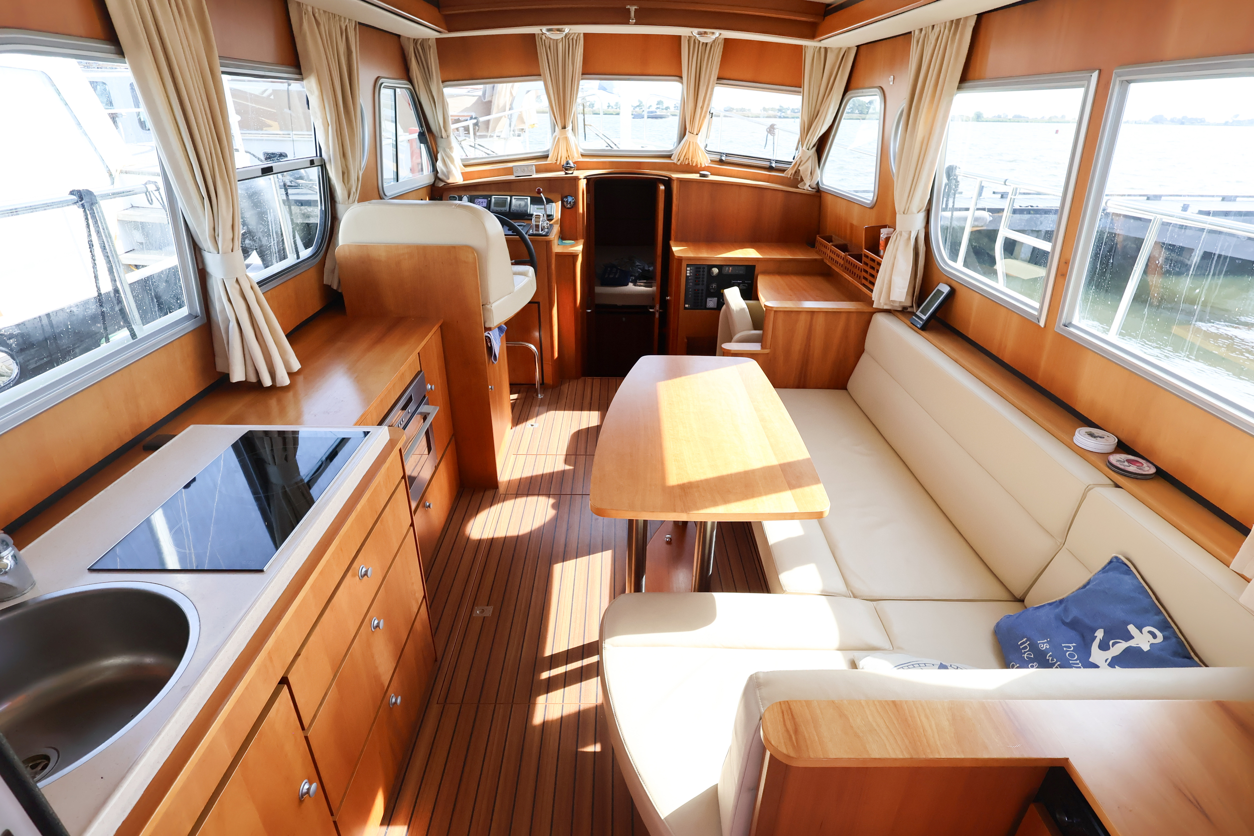 Linssen Grand Sturdy 34.9 Sedan — foto 16 van 42