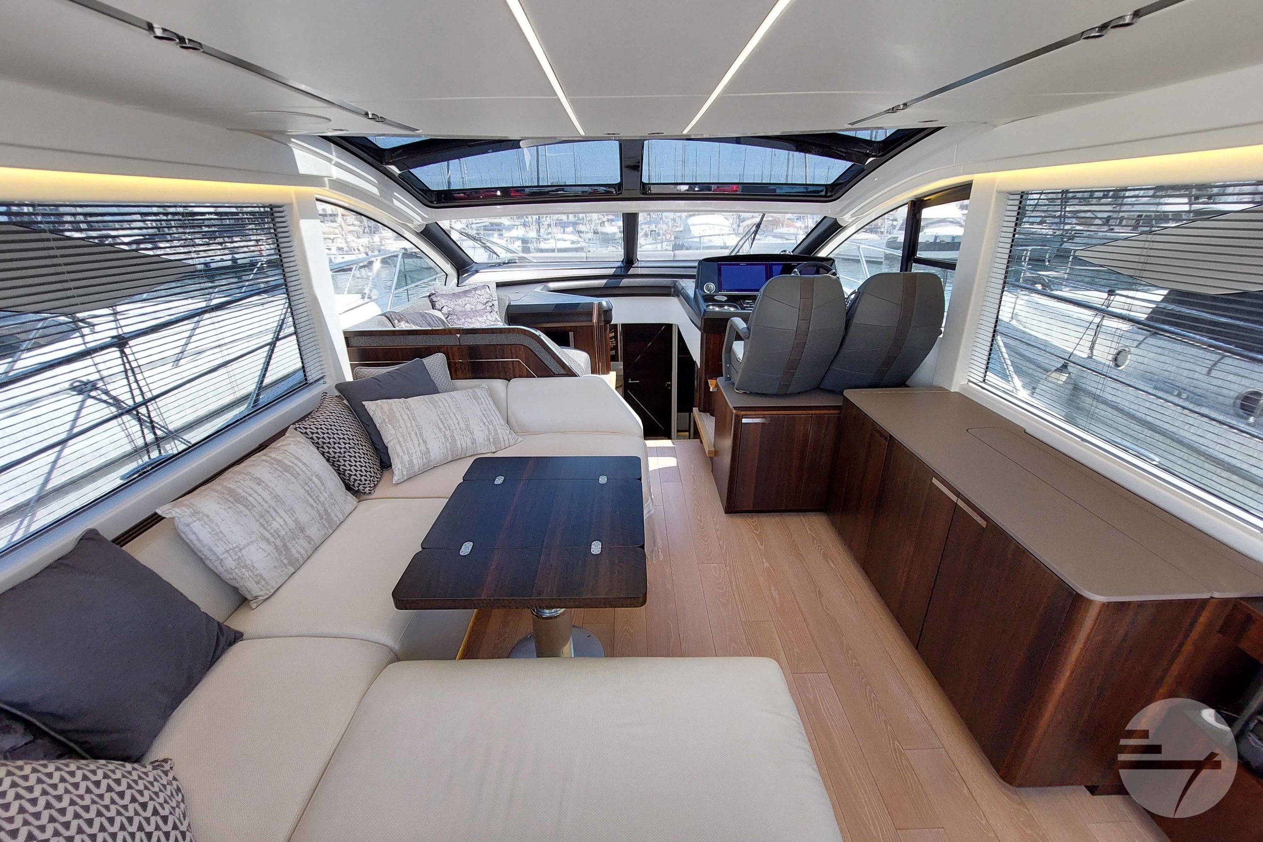 Sunseeker Predator 55 EVO — foto 2 van 70