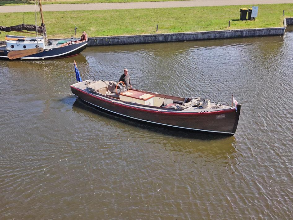 ex Marine Motorsloep 30 — foto 6 van 37