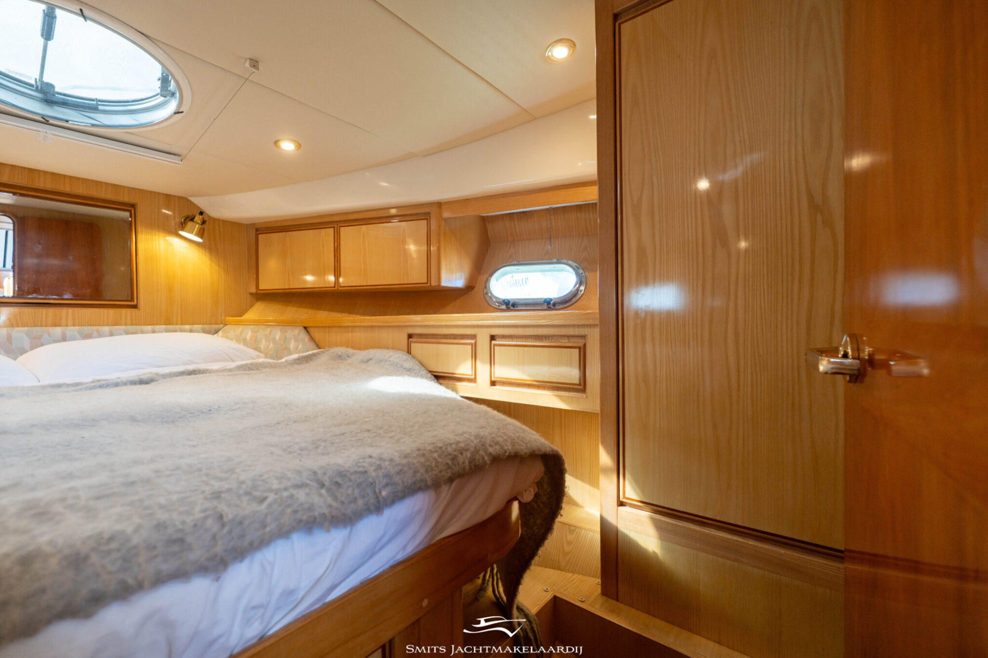Astor 37 Flybridge — foto 15 van 54