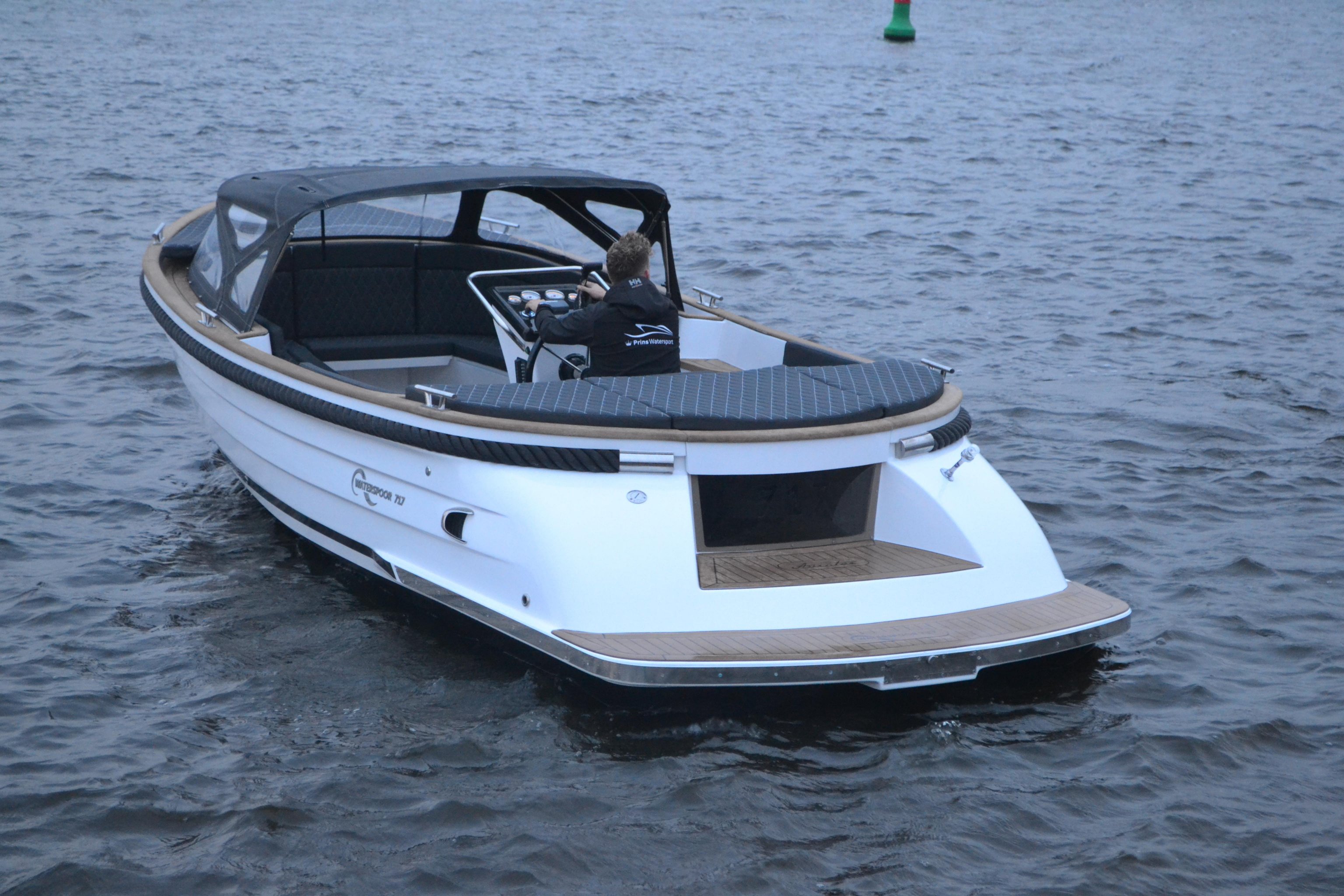 Waterspoor 717Outboard DE GROOTSTE SLOEPENSHOWROOM VAN NEDERLAND — foto 7 van 8