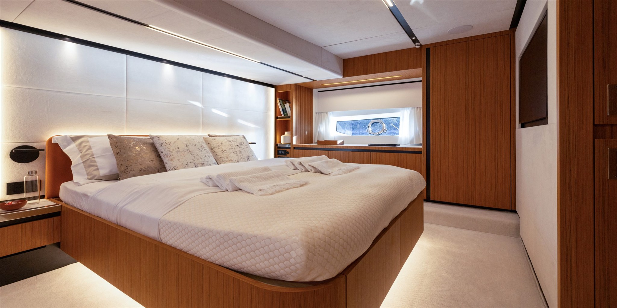Solaris Power 60 Open — foto 10 van 11