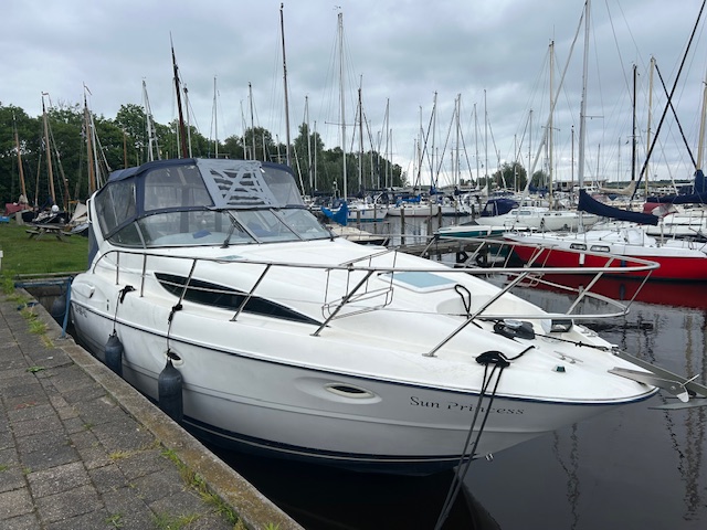 Bayliner 305 Ciera — foto 3 van 35