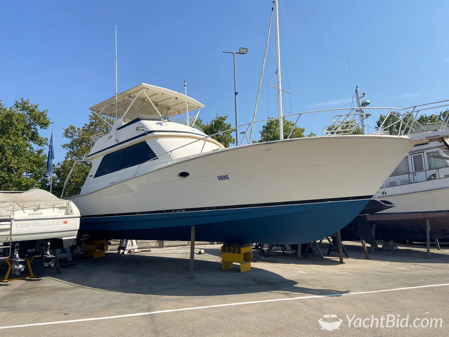 Viking Yachts 50 Convertible — foto 8 van 12