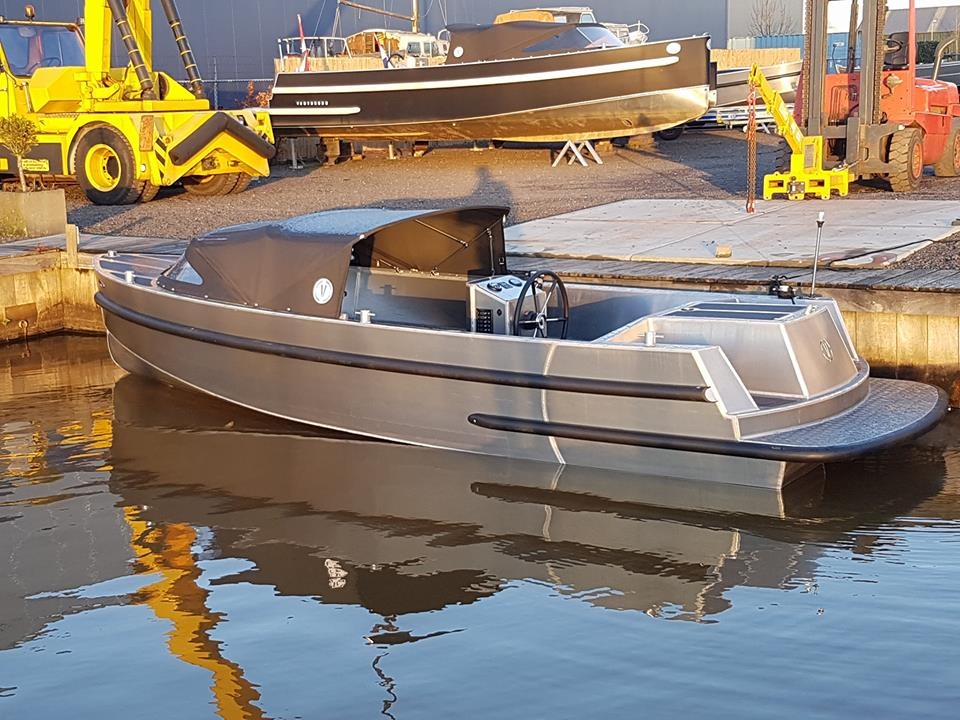 Van Vossen VanVossen Tender 650 (sport) — foto 3 van 15