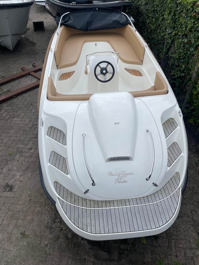 Oud Huijzer 600 Tender vaarklaar 30pk — foto 7 van 7