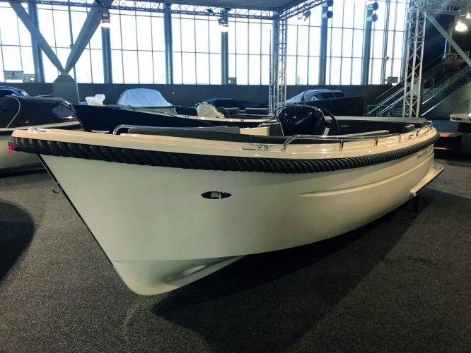 Primeur 615 tender DE GROOTSTE SLOEPENSHOWROOM VAN NEDERLAND — foto 5 van 7