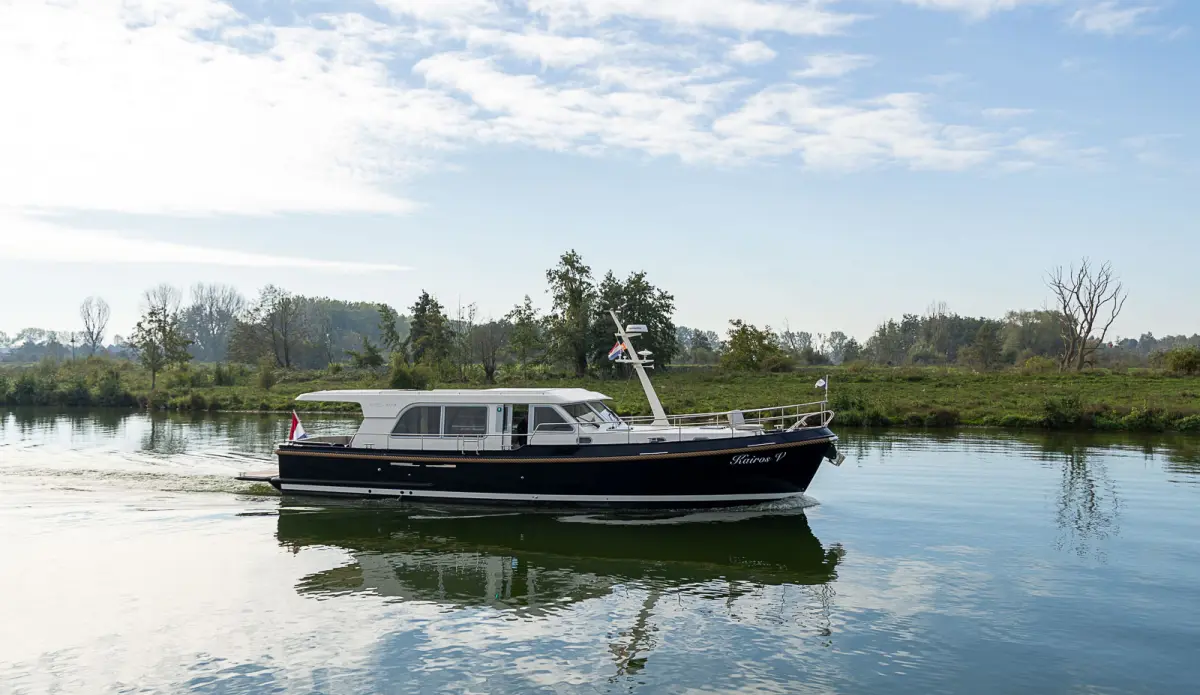 Grand Sturdy 500 Sedan — foto 7 van 12
