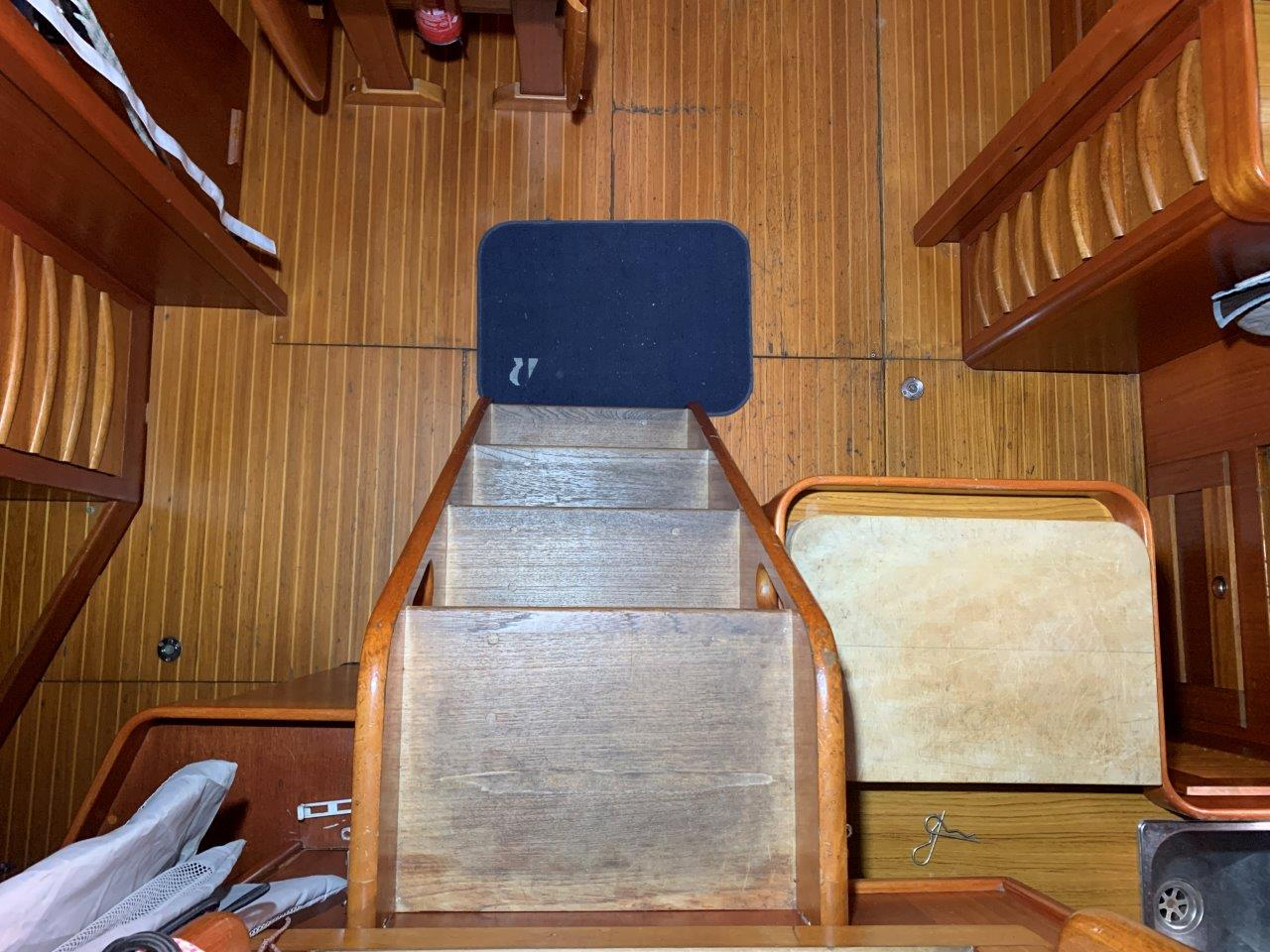 Hallberg-Rassy 45 — foto 13 van 108