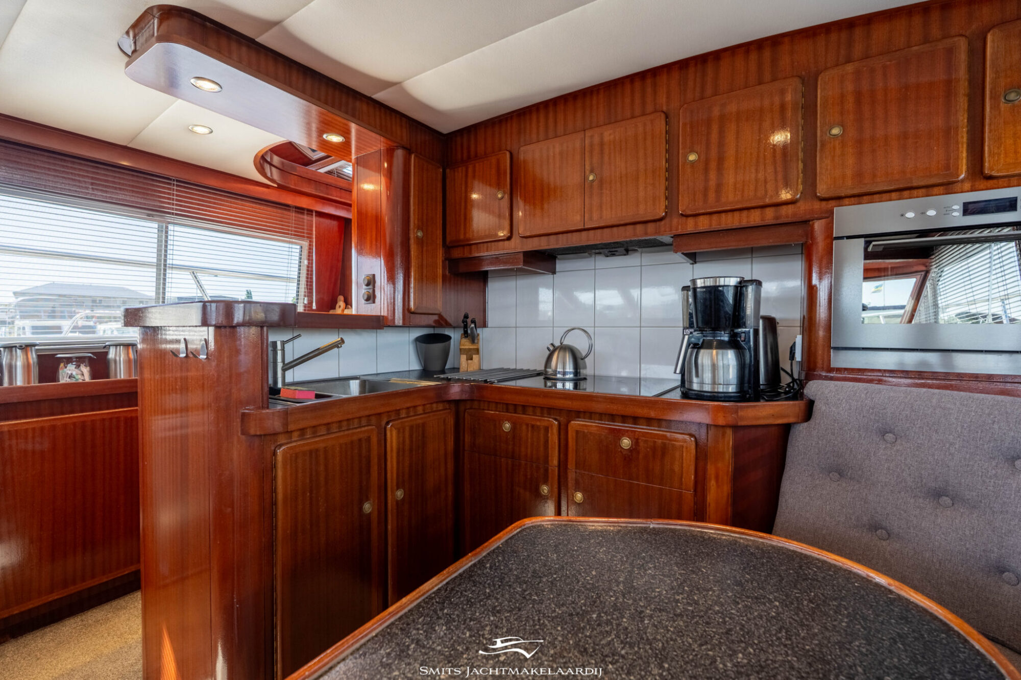 Van der Valk Valk Vitesse 54 Stabilizers — foto 26 van 98
