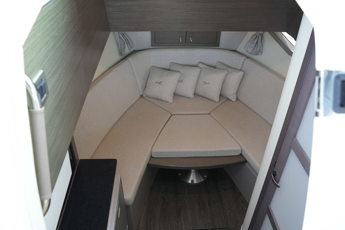 Sea Ray Sundancer 290 — foto 30 van 46